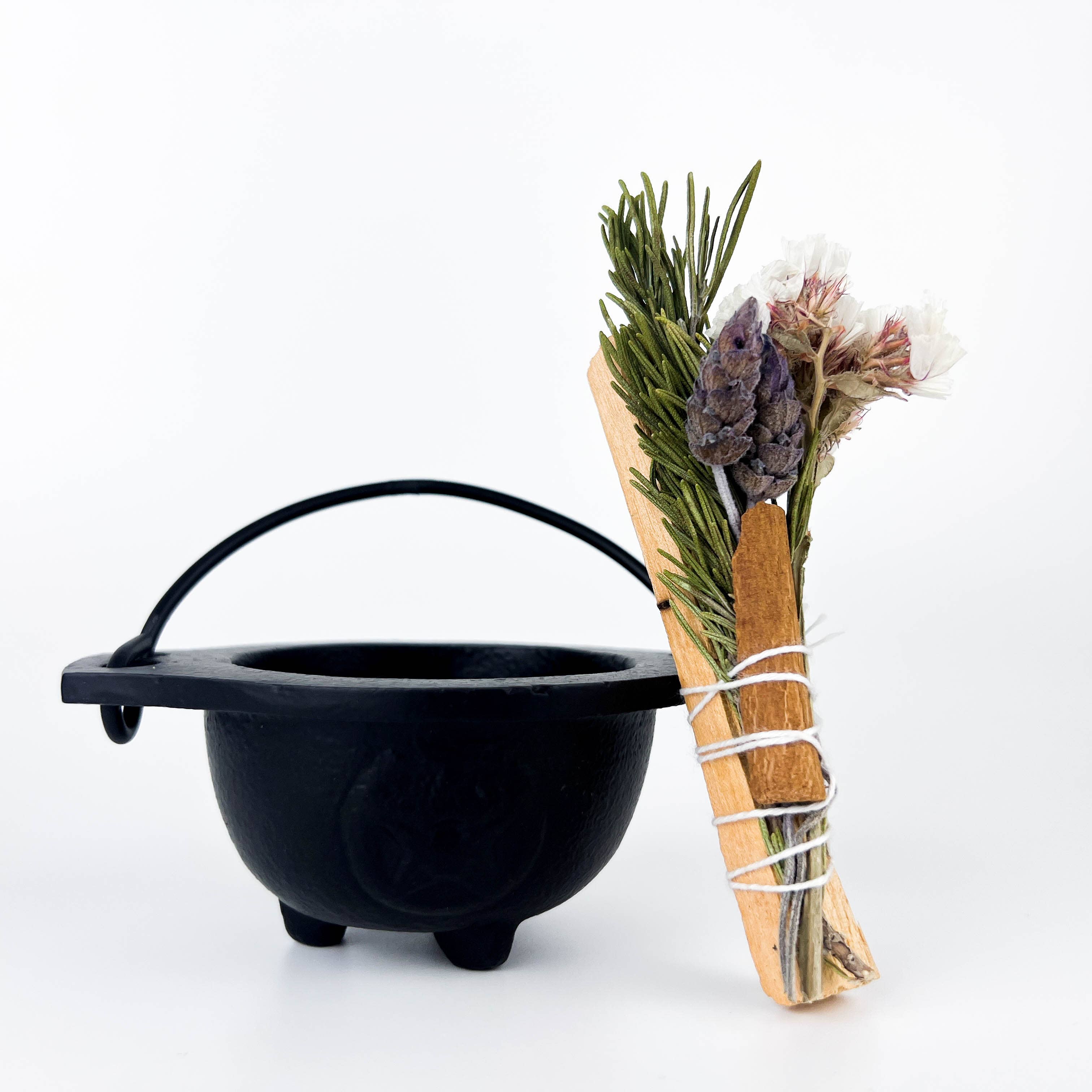 GREENROOTS USA LLC - Wholesale Incense Holder - Pentagram Cast Iron Cauldron 3"D8