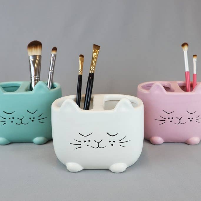 Isaac Jacobs International – wholesale Tandborsthållare – Isaac Jacobs keramikhållare och organizer för sminkborstar i form av katt27