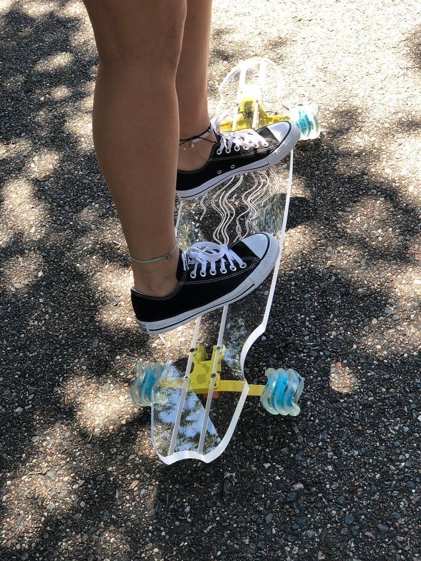 Ghost Boards - Venta al por mayor Accesorios de deporte - Tabla de longboard o monopatín transparente con forma de medusa de 40 pulgadas y ornitorrinco1