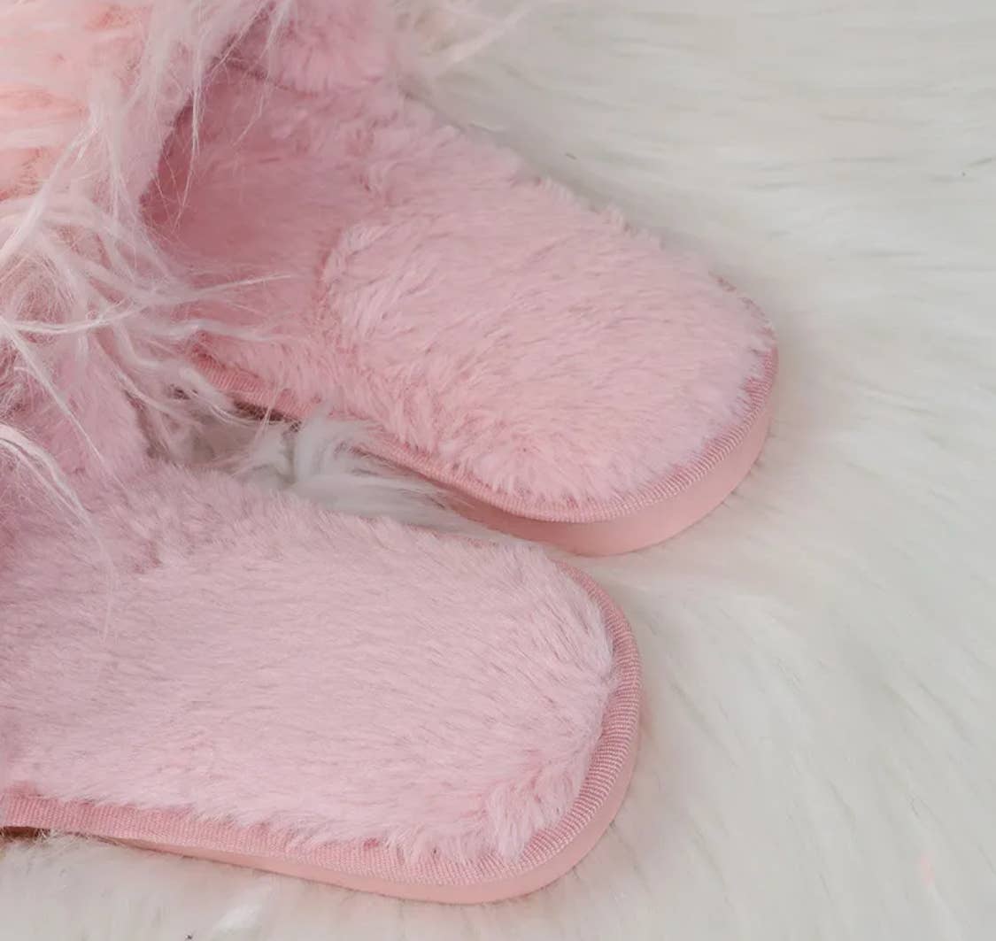 Serenity Collective - Wholesale Slippers - Women's - Plush Warm Flat Slippers3