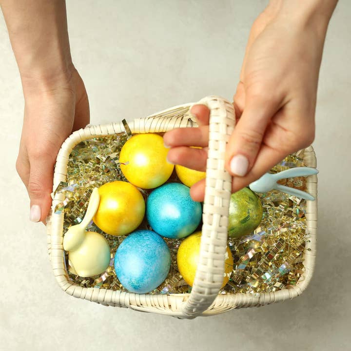 Posh Paper - Wholesale Tissue Paper - Christmas Metallic Gold Crinkle Paper Shredded Gift Basket Filler, 1 LB4