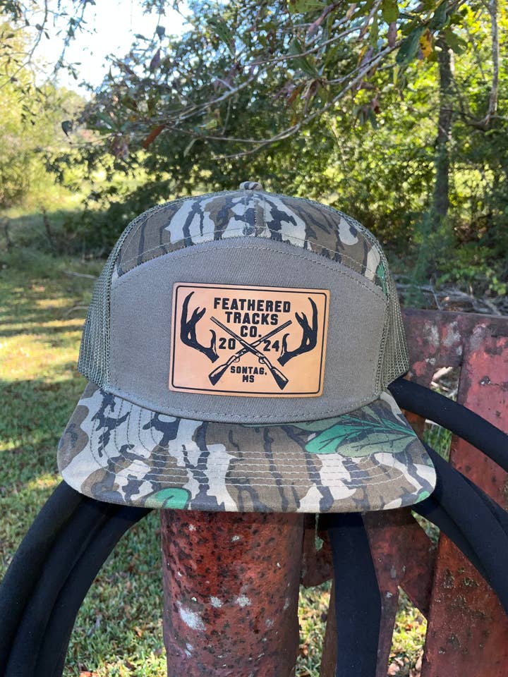 MO Green Leaf 7 Panel for wholesale by Feathered Tracks Co.