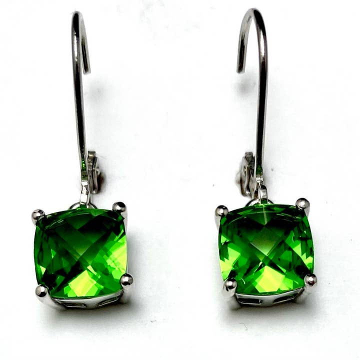 Twan Kee Jewelry - Venta al por mayor Pendientes colgantes - Colgante E90808LG Fancy Style con diseño de helenita en forma de cojín con forma de helenita3