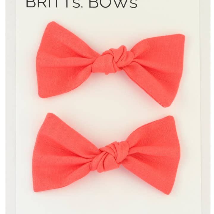Knot Pigtail Clips for wholesale by BRITTs. BOWs