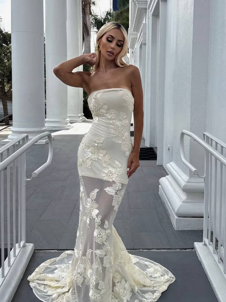 Aliyah Floral Lace Dress for wholesale by Style Sapphire