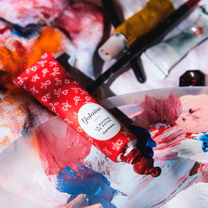 Yolaine - Wholesale Lipstick - Garance Rouge Mousse - Velvet Lipstick