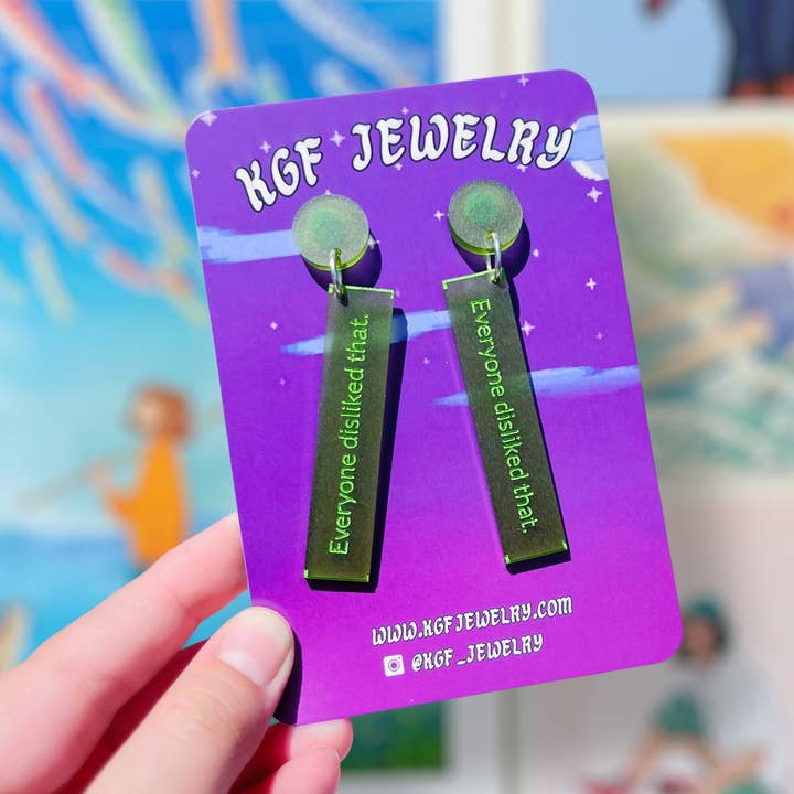 Tout le monde a détesté ces boucles d'oreilles et porte-clés en acrylique. pour la vente par KGF Studios