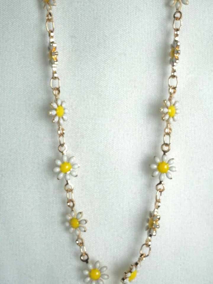 Daisy Gold Plated Necklace for wholesale by Sonqo