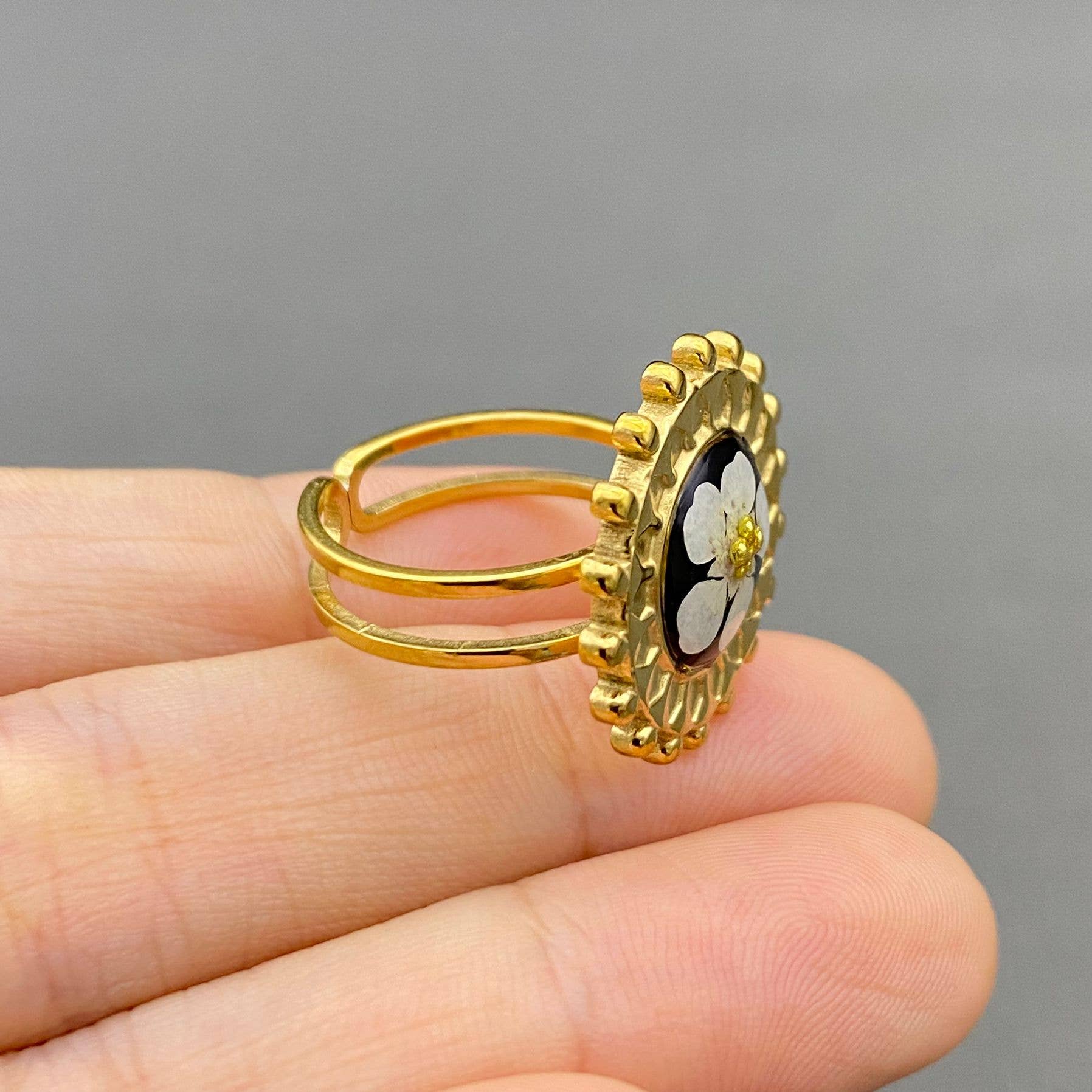 Mio Queena - Wholesale Cocktail/Statement Ring - Dried Flower 18K Gold Plated S.Steel Adjustable Ring - FGS/PDF8