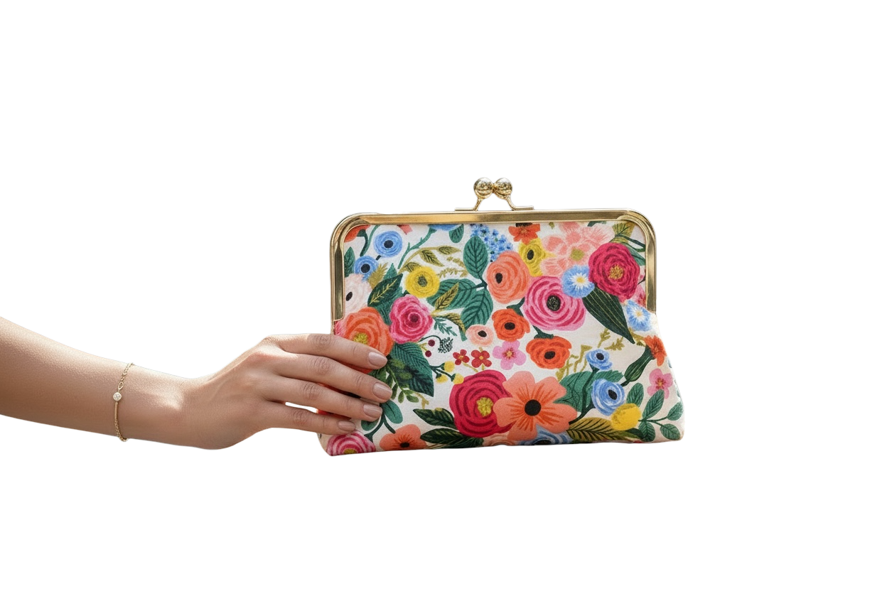 Kiki & Syds – wholesale Crossbody bag – Women's – Garden Party in Cream Everyday Clutch3