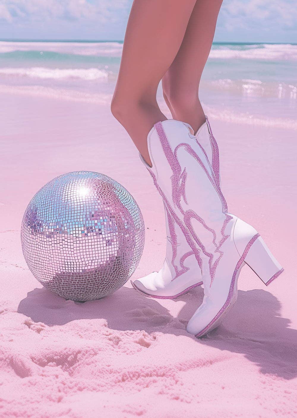 MokaMouse - Wholesale Art Print - Botte de cowboy sur la plage0