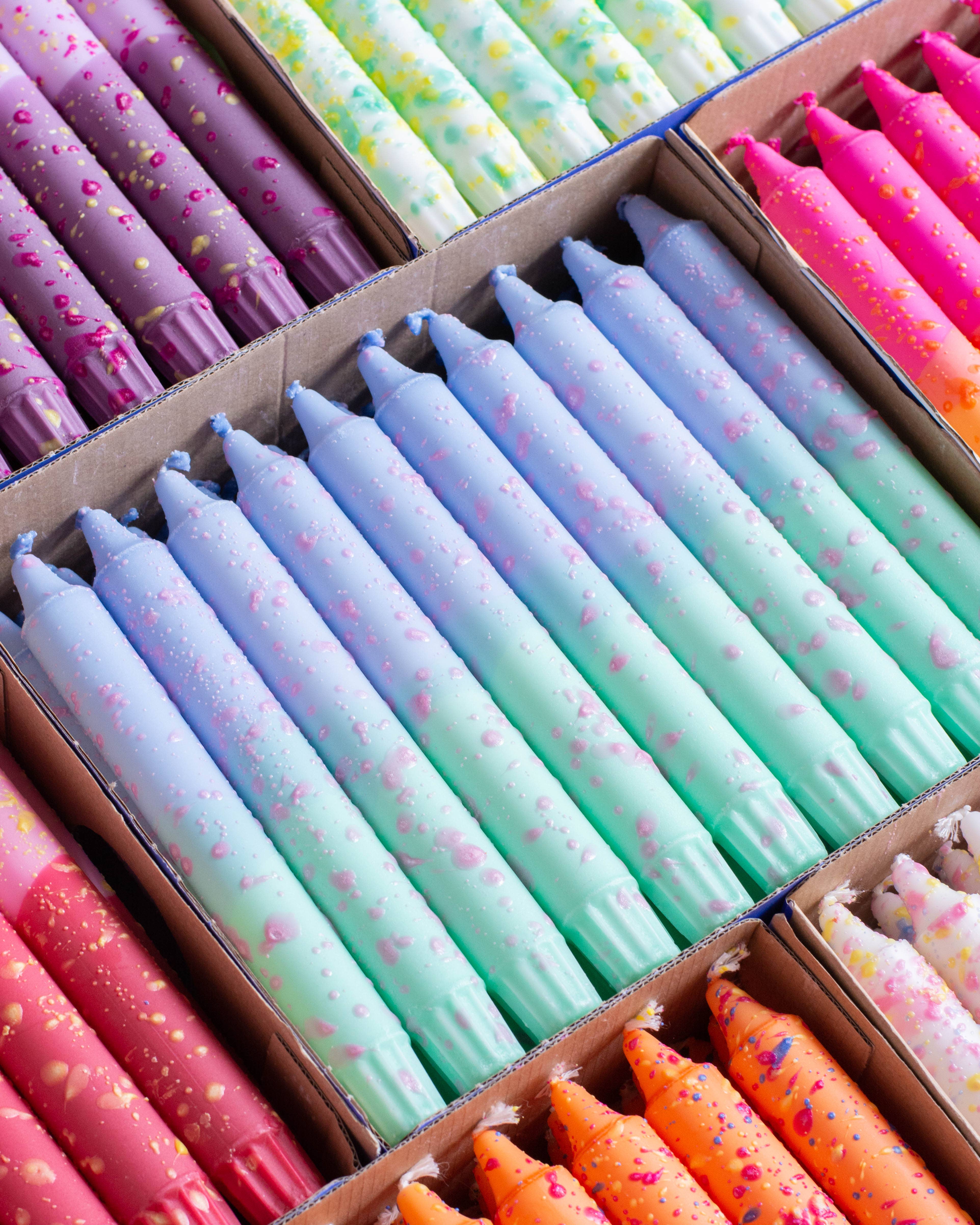 Nordtrice - Vente Bougies/bougeoirs coniques - Bougies coniques - Ambiance estivale / Bleu & Menthe, Confettis roses2