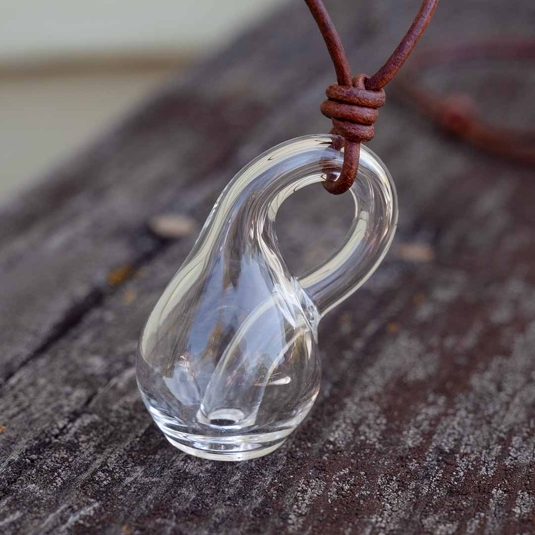 Boutique Academia - Wholesale Pendant/Charm Necklace - Klein Bottle Necklace1