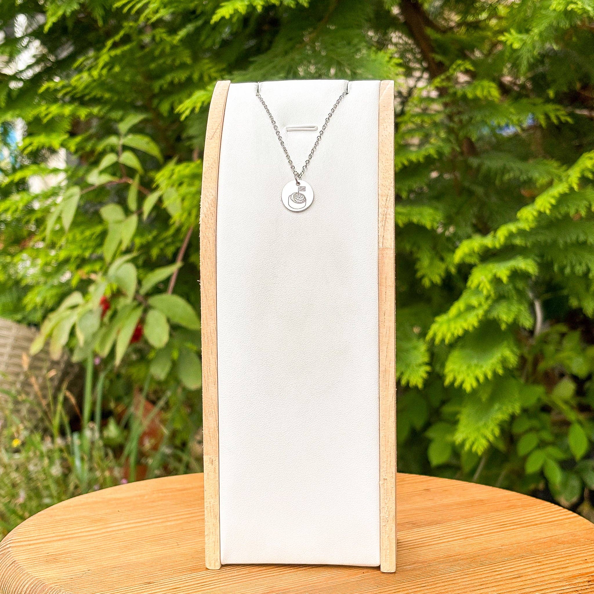 Arthousefern - Wholesale Pendant/Charm Necklace - Cinnamon bun necklace - Stainless Steel4