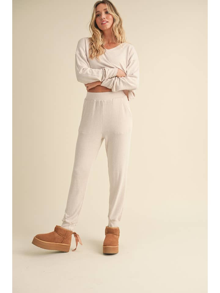 KIMBERLY C - Wholesale Knit Top - Women's - Brushed Hacci Long Sleeve V Neck Top5