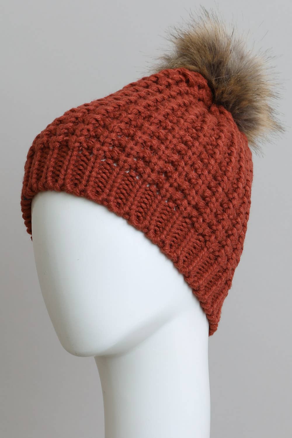Leto Accessories - Vente Bonnet – femme - Bonnet en tricot texturé avec pompon — Idéal pour l'automne et l'hiver5