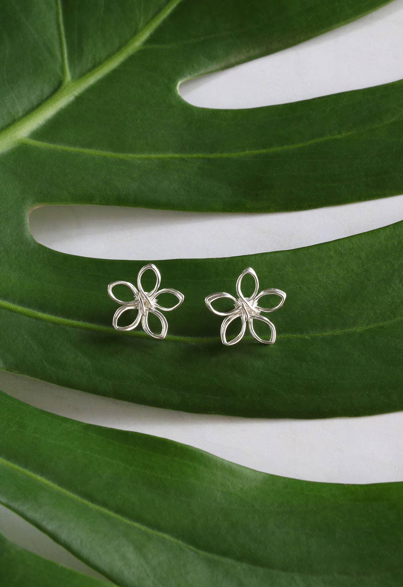 [KI•ELE] - Wholesale Stud/Post Earrings - Jasmine Flower Wire-Wrapped studs1