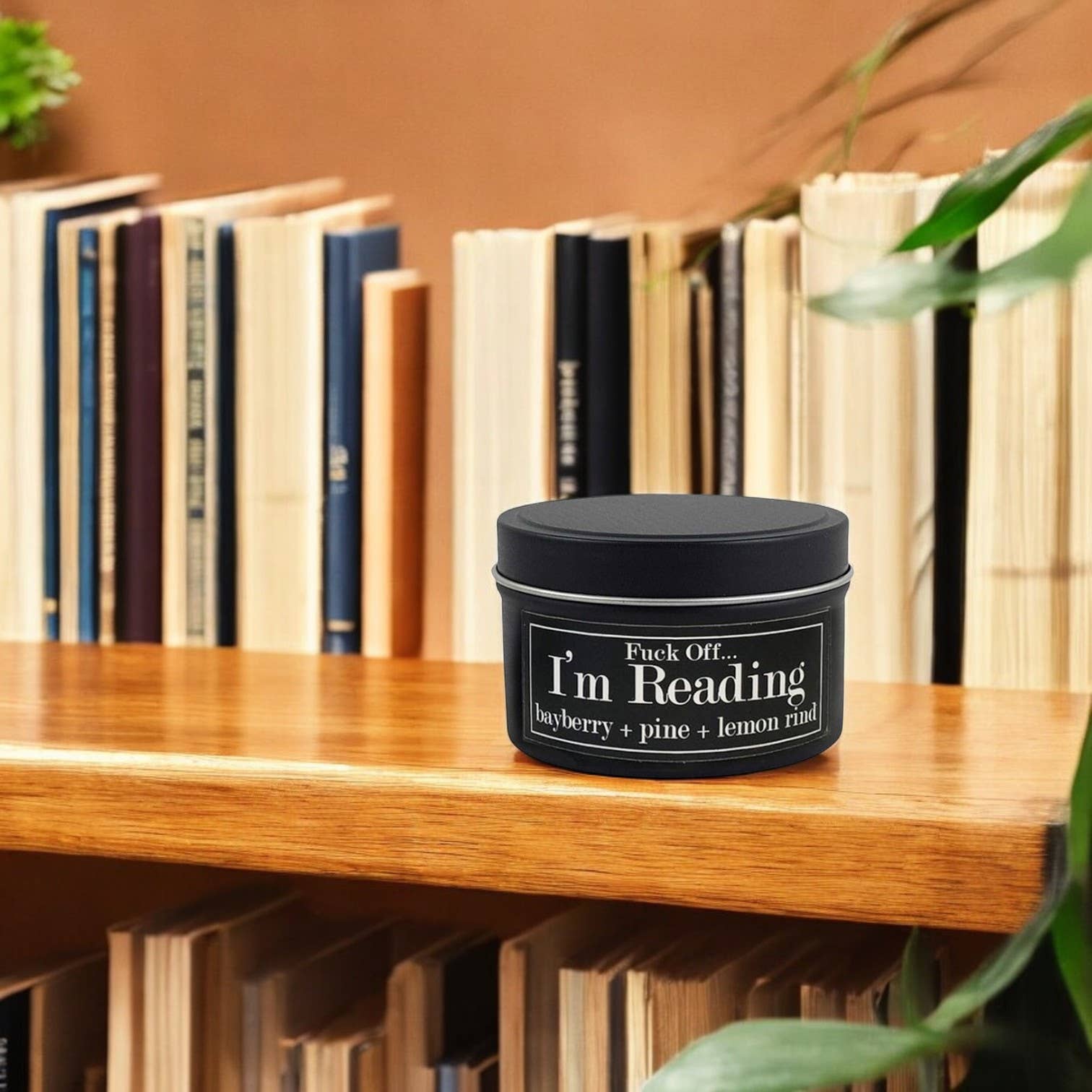 Fly Paper Products – wholesale Reseljus – Dra åt helvete, jag läser 113g ljus Bärmyrten + Tall1