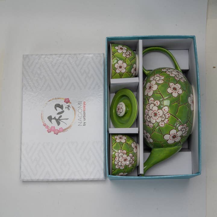 Urban Tokyo - Wholesale Tea Set - Ume Plum Blossoms Green Tea Set 26oz Tea Pot with 2 Cups (1/8)6