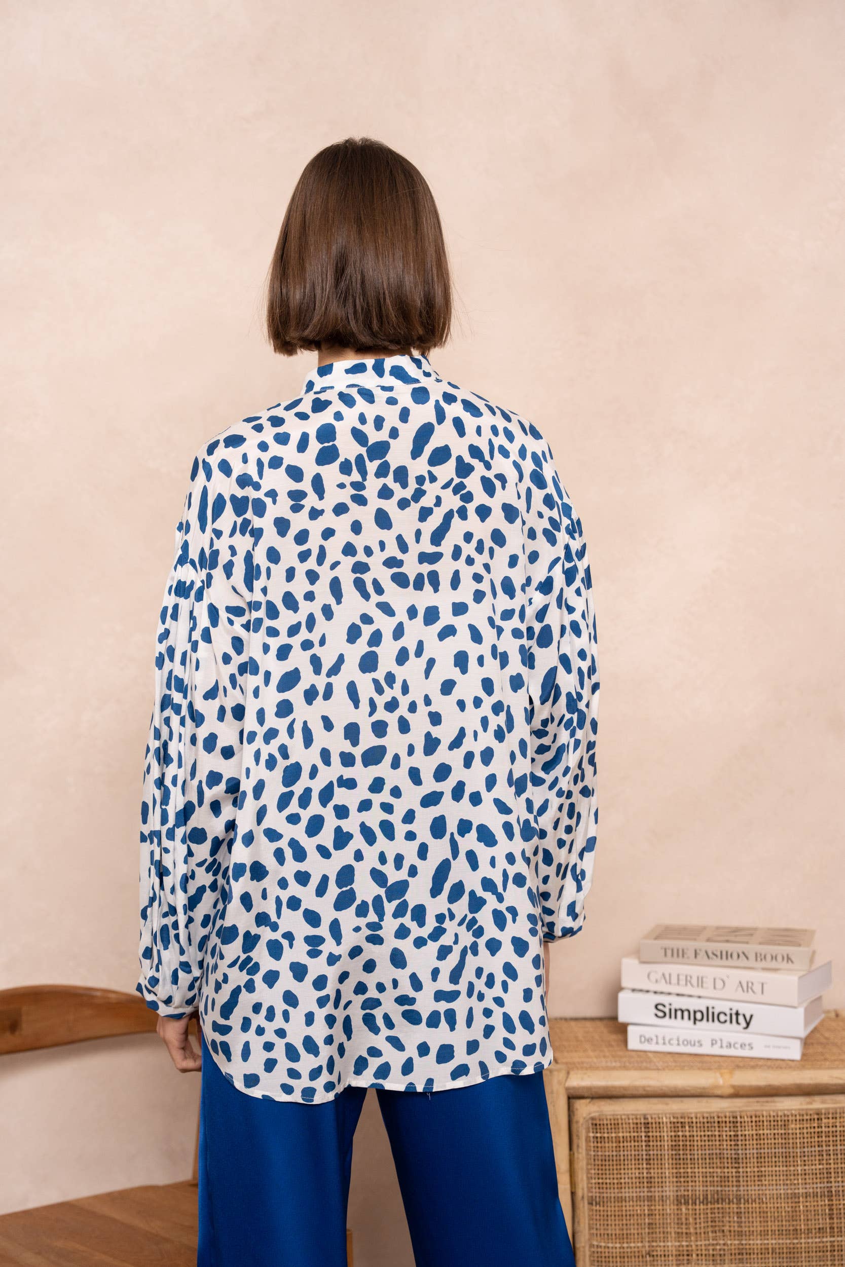 Attentif Paris - Wholesale Button Down Shirt - Women's - Leopard print shirt with officer collar5