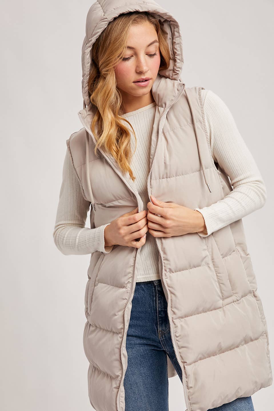 Bluivy - Wholesale Outerwear Vest - Women's - HOODED ZIPPER DOWN LONGLINE PUFFER VEST