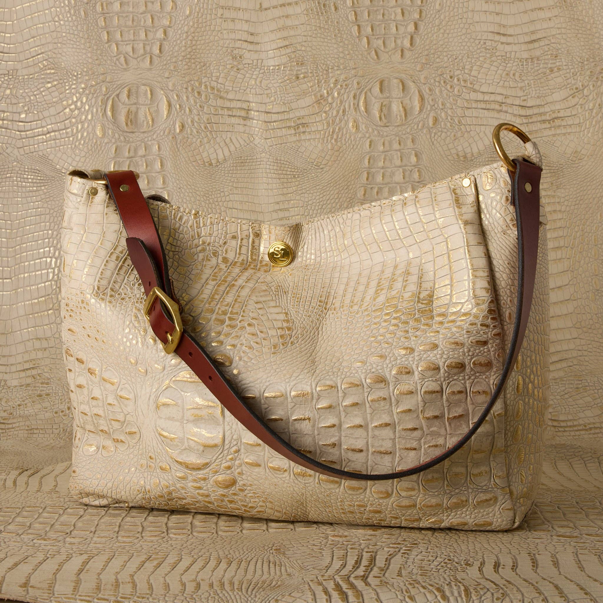 SouthLife Leather Goods - Wholesale Shoulder Bag - Women's - The Single Strap Standard Bucket3