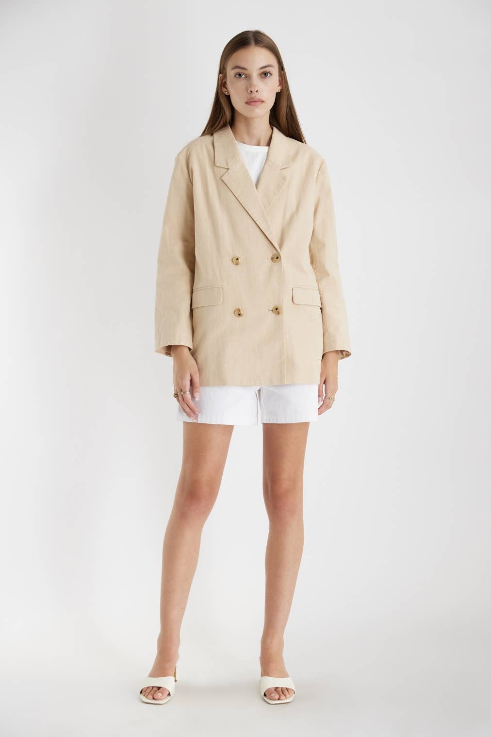 MOD REF - Wholesale Blazer - Women's - The Arla Jacket | Oversized Linen Blazer24