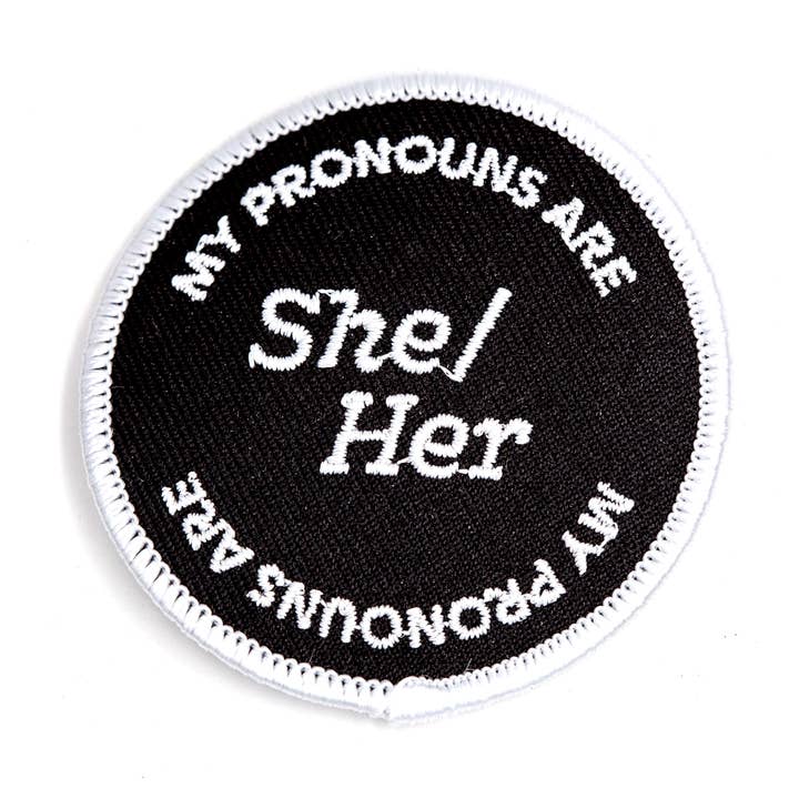 Écusson thermocollant brodé She Her Pronoms pour la vente par These Are Things