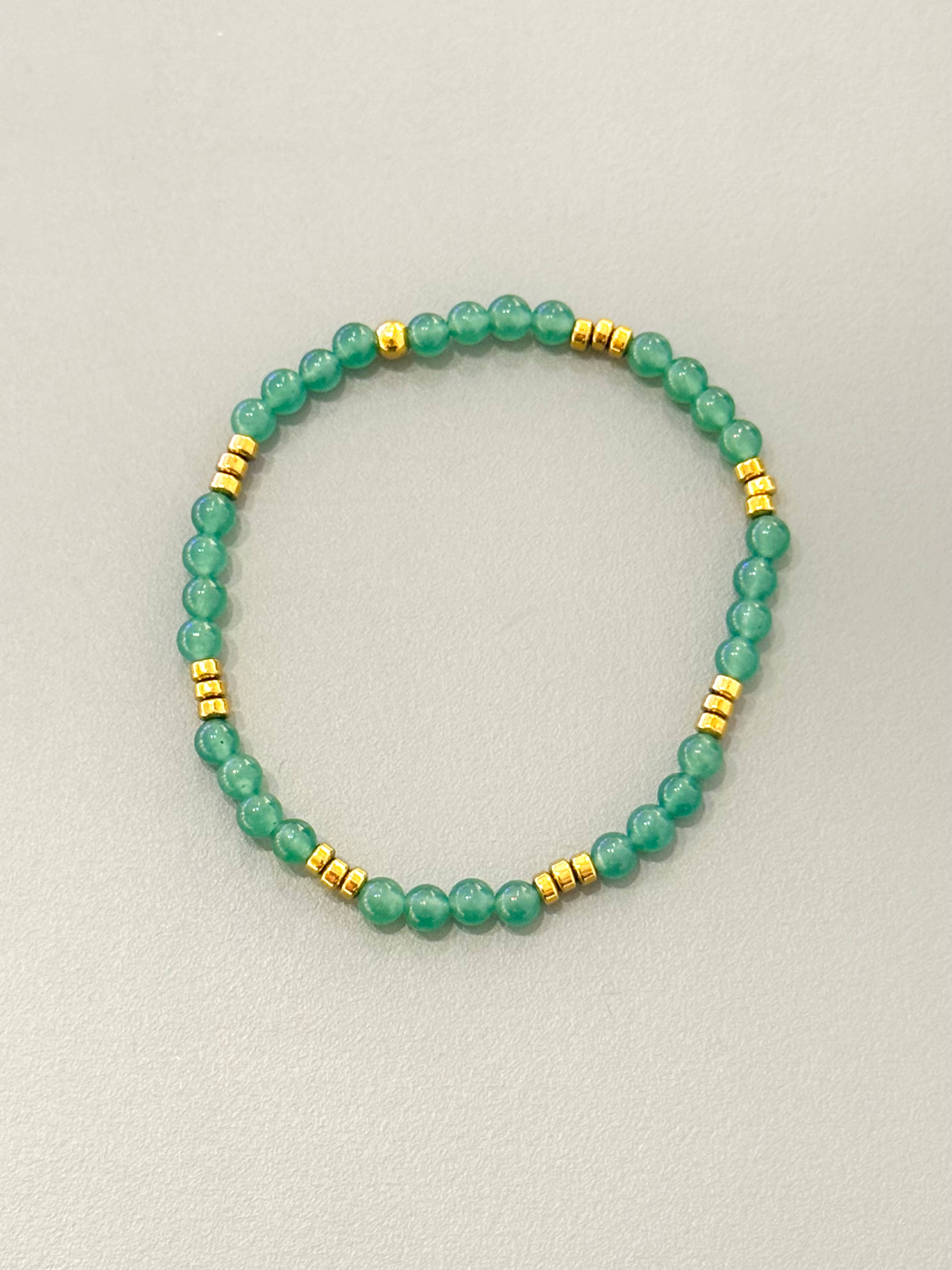 Cassette Barcelona – Engroshandel Perlearmbånd – Aloa elastisk sommerarmbånd med mineralsten12