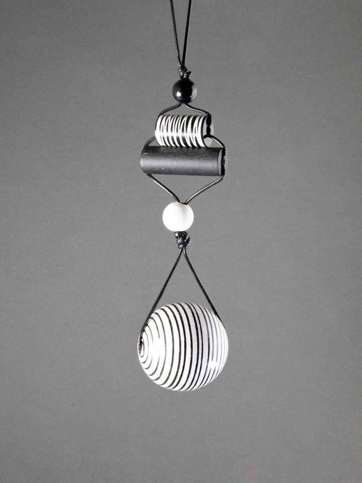 Ciondolo con perline geometriche per la vendita all'ingrosso da parte di Gannwood