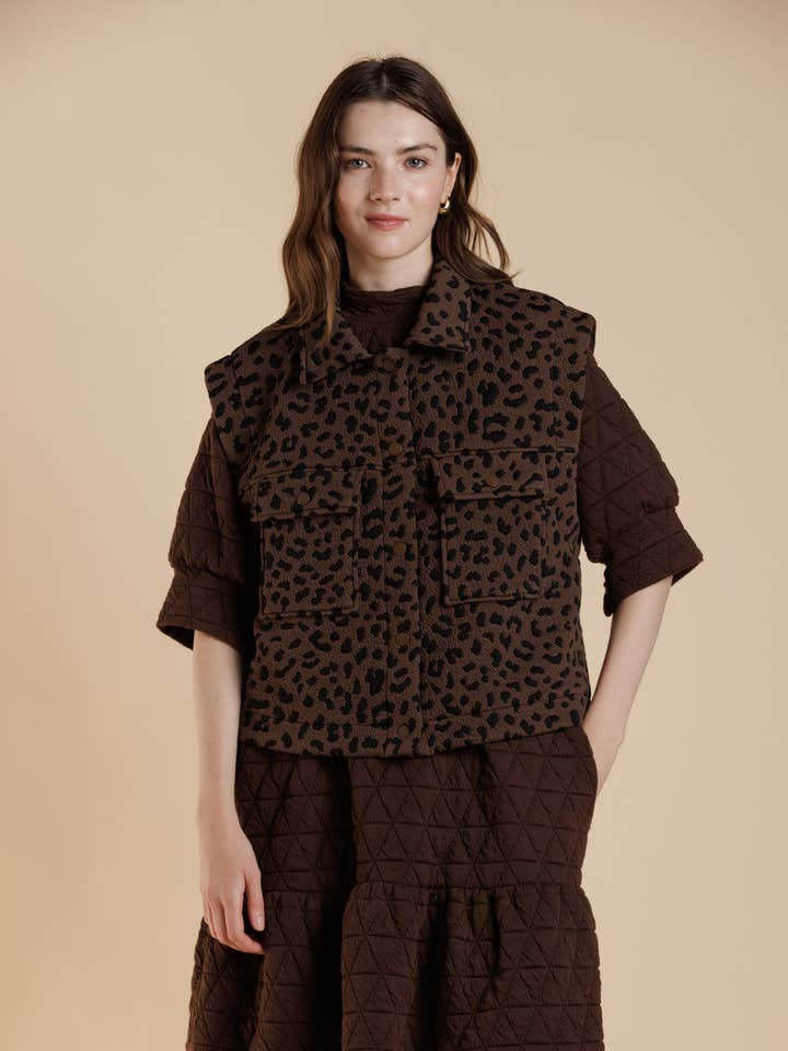 Leopard Quilted Utility Vest with Snap Buttons for wholesale by A & SHE