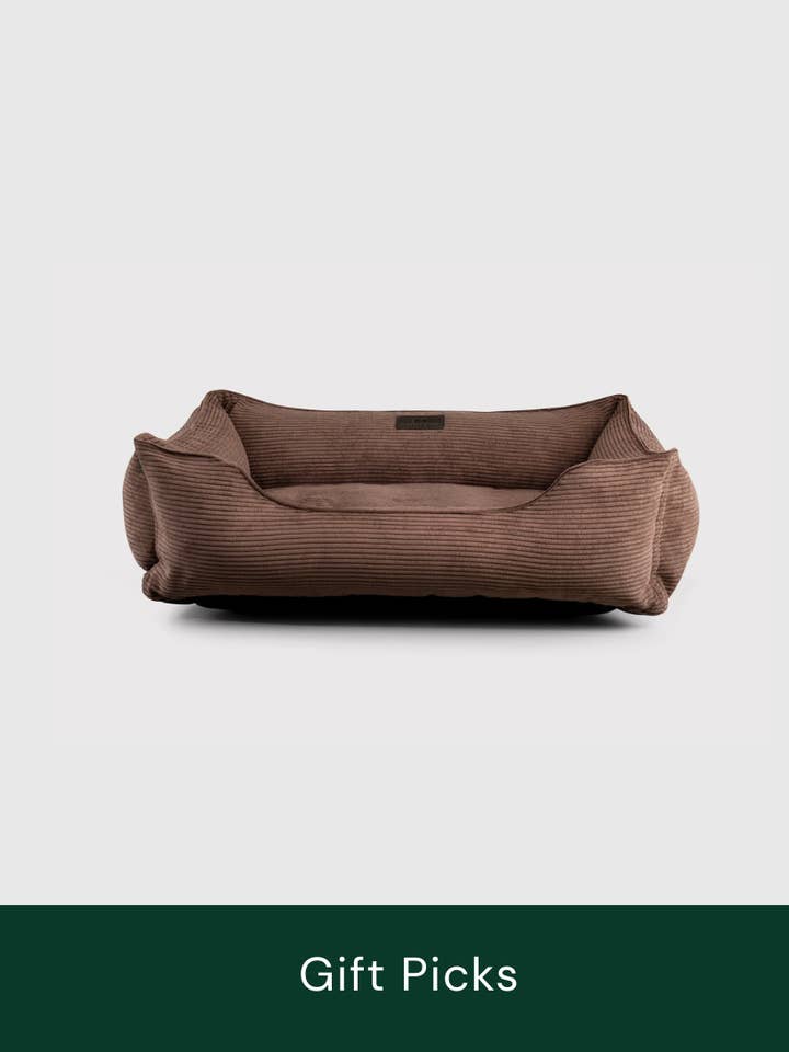 Chique Corduroy Slaapbank Hondenbed Bruin voor wholesale door Chester & Lee