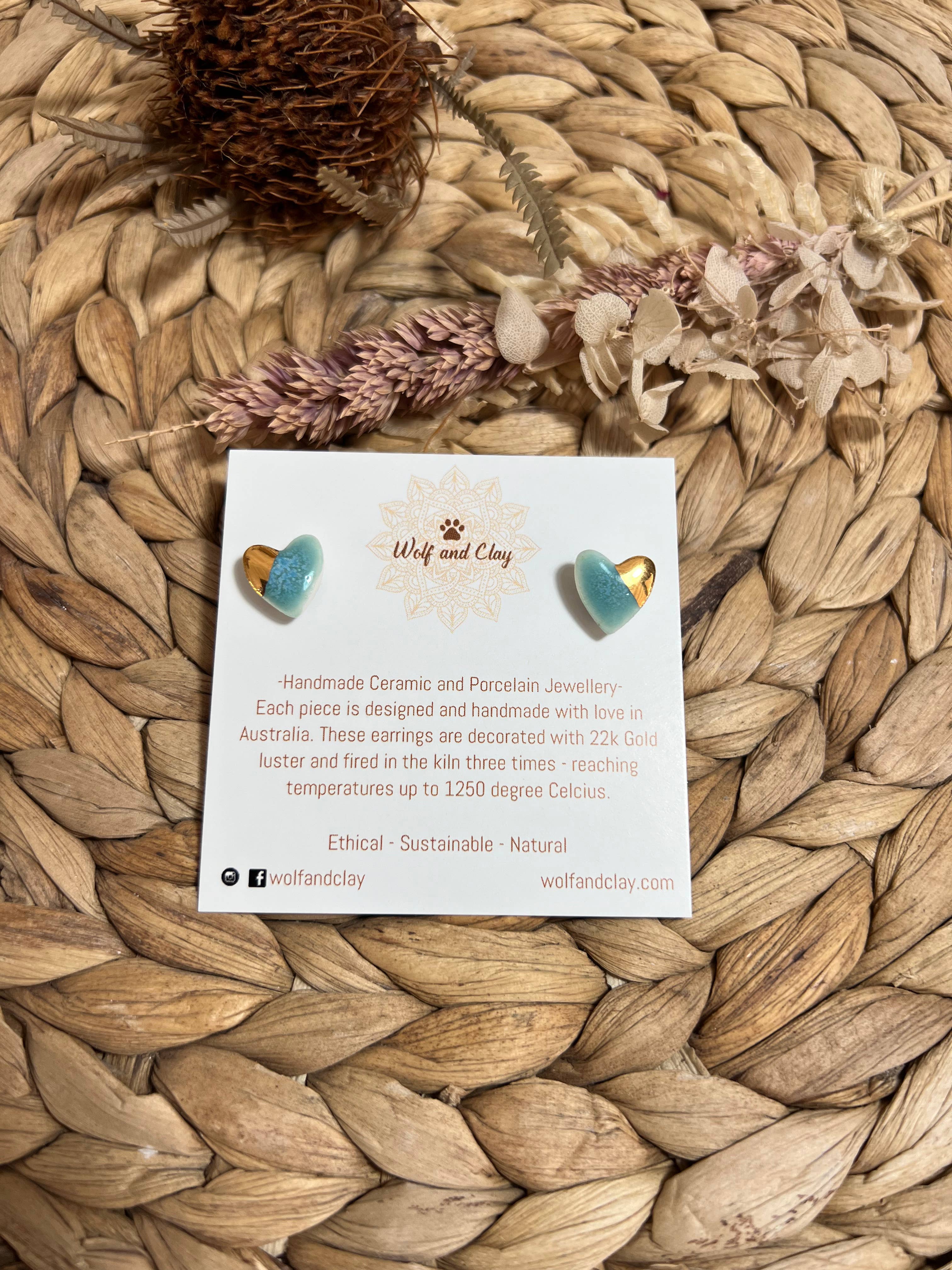 Wolf and Clay Pty Ltd - Vente Clous d'oreille - Cœur avec or - Clous d'oreilles en céramique 3