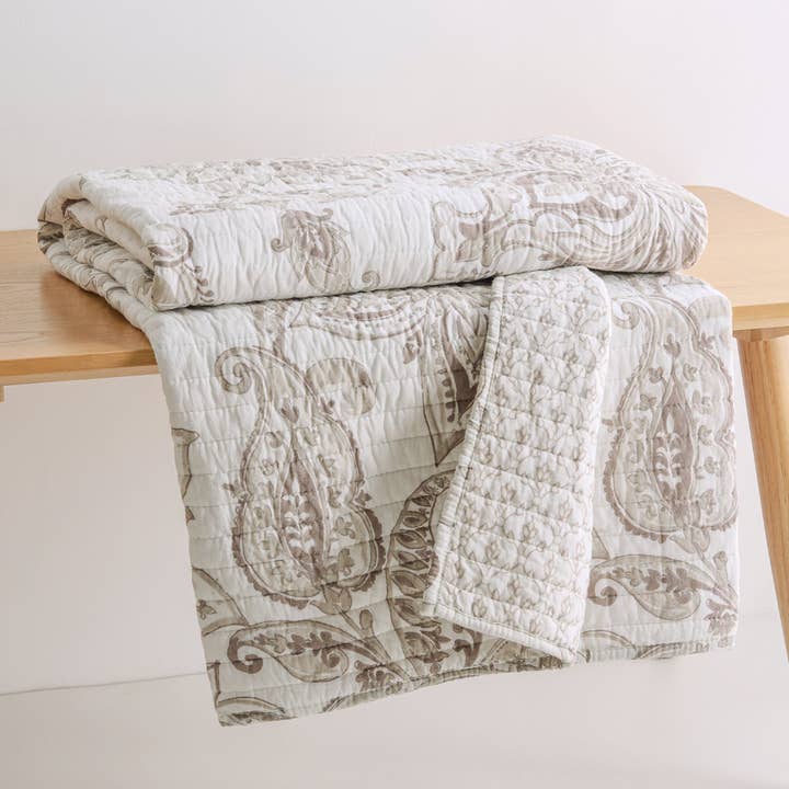 Levtex Home - Wholesale Throw blanket - Bennett Quilted Throw6