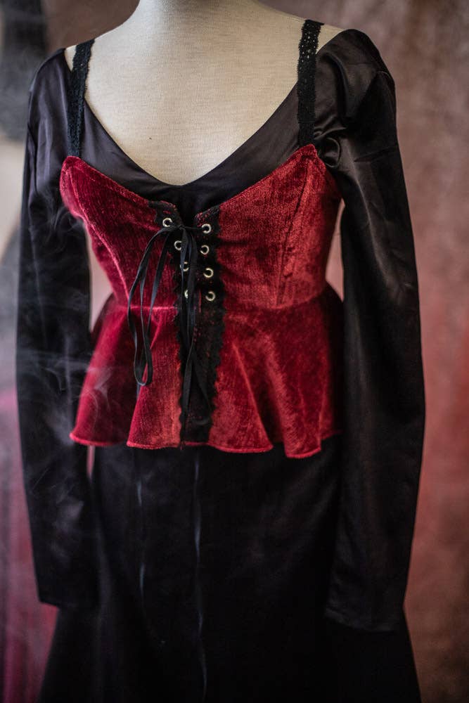 Costurero Real - Wholesale Costume - Women's - Red Velvet Corset bodice, Tapestry Victorian Gothic vampire6