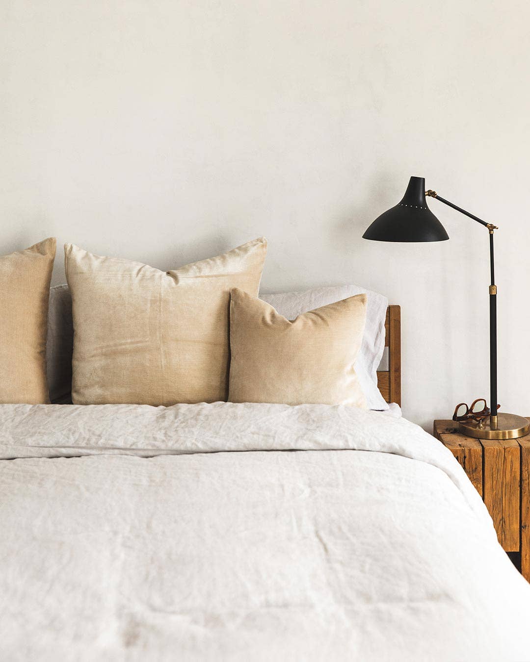 Farmhouse Pottery - Wholesale Throw/Decorative Pillow - Velvet + Linen Pillow10