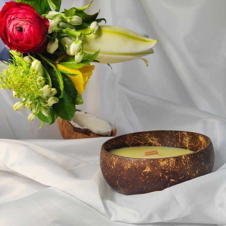 CocoPearl Candles – Großhandel Kerze im Glas / gefüllte Kerze – Summer Vibes Coconut Shell | Reines Kokosnusswachs | 420G Kerze NEU