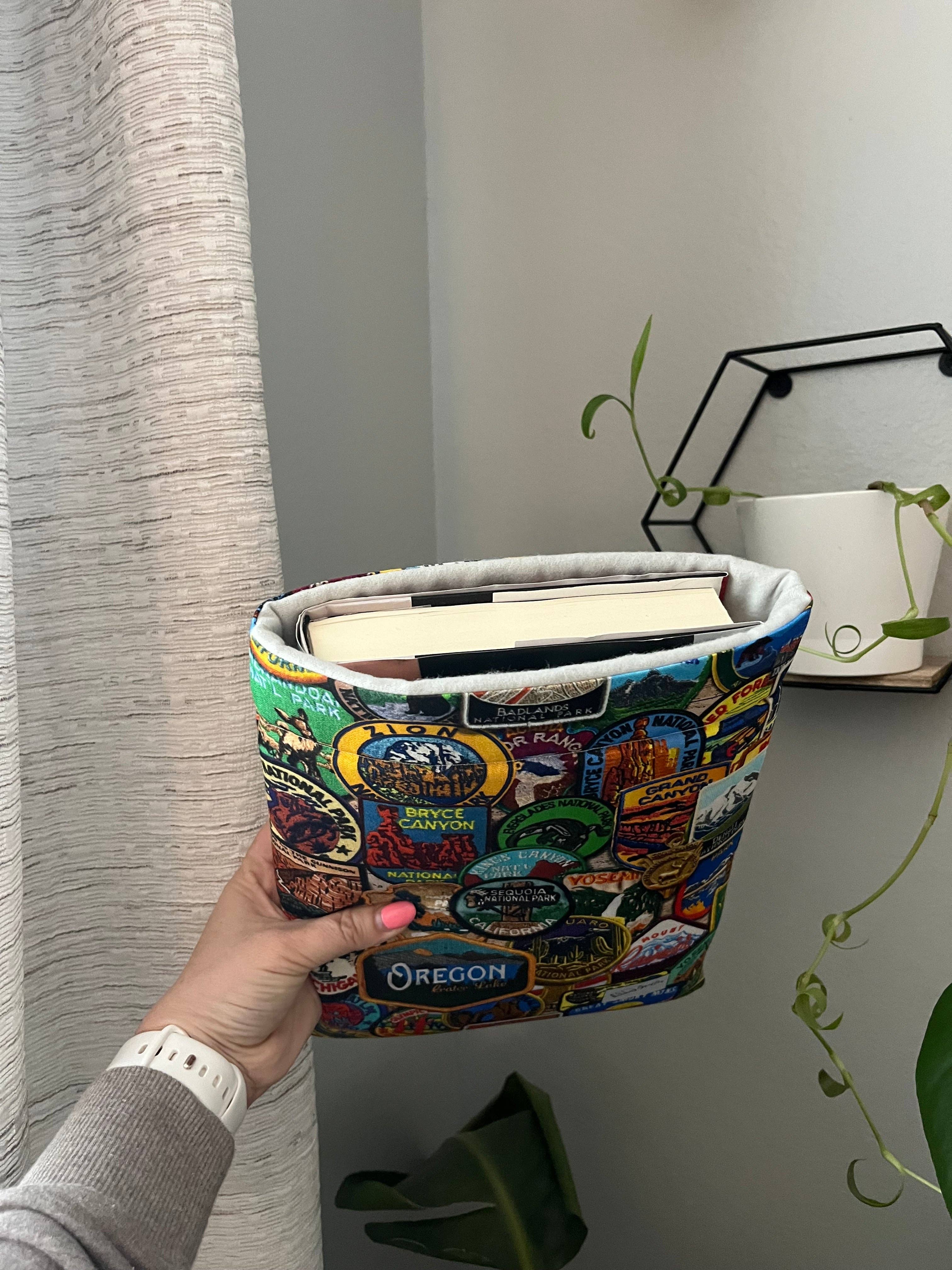 Pages and Paws – Engroshandel Bogomslag – Bogærme til National Park Adventure Badge2