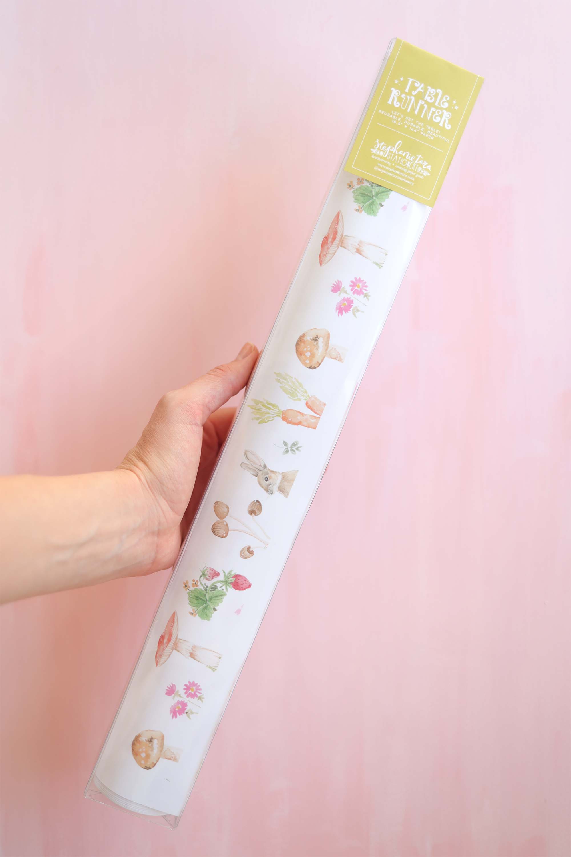 Stephanie Tara Stationery – Engroshandel Engangsbordløber – bordløber -akvarel påske kaniner og svampe print10