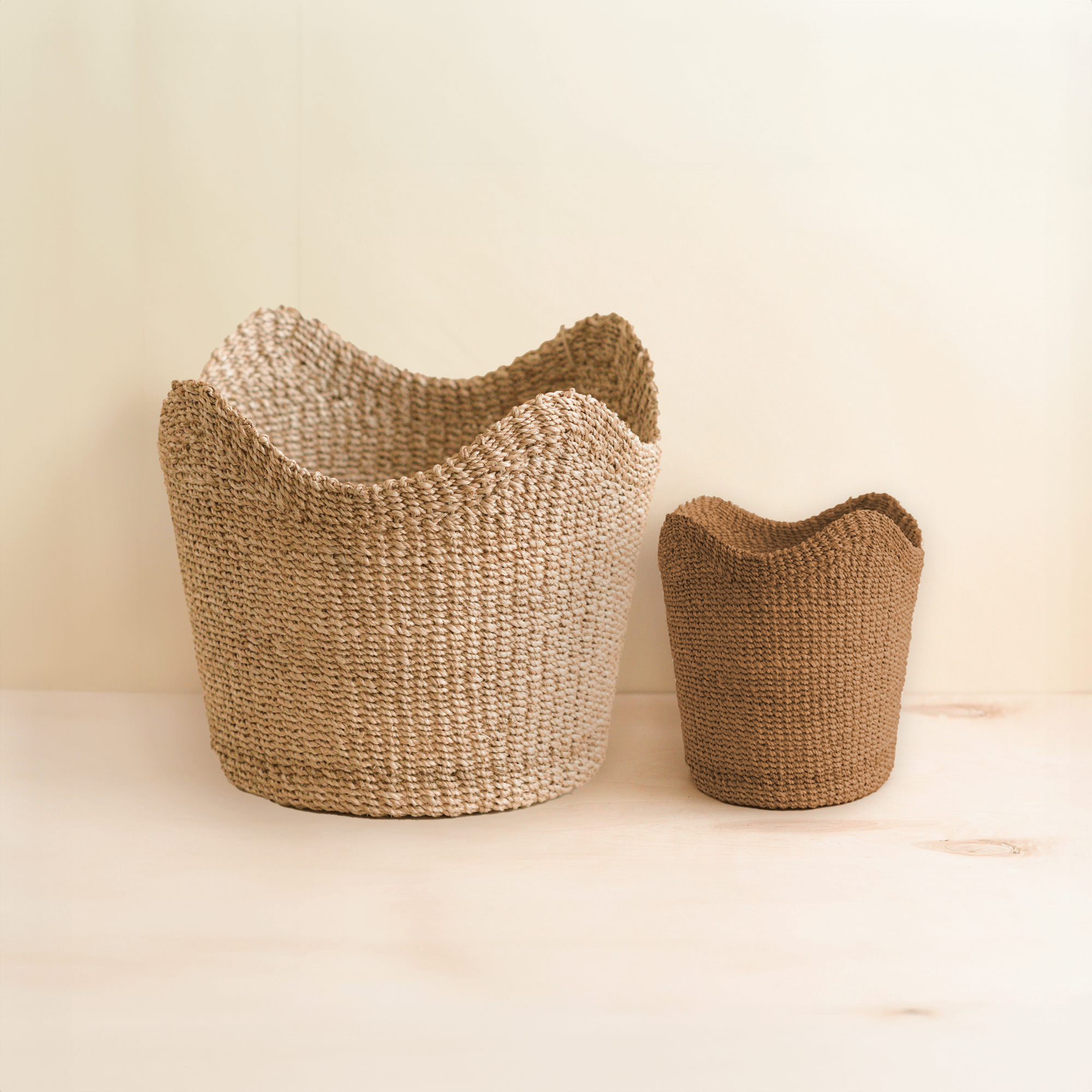 LIKHÂ - Wholesale Basket - Small Tan Scallop Basket - Modern Basket | LIKHÂ1