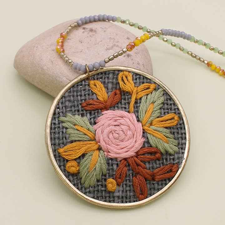 ZAD - Wholesale Pendant/Charm Necklace - Grey Floral Cross Stitch Bead Necklace
