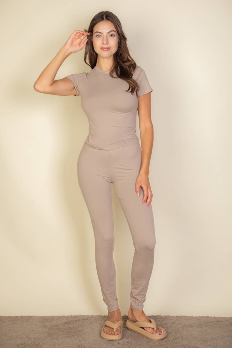 CAPELLA APPAREL - Wholesale Fashion Leggings - Women's - Basic Solid Leggings36