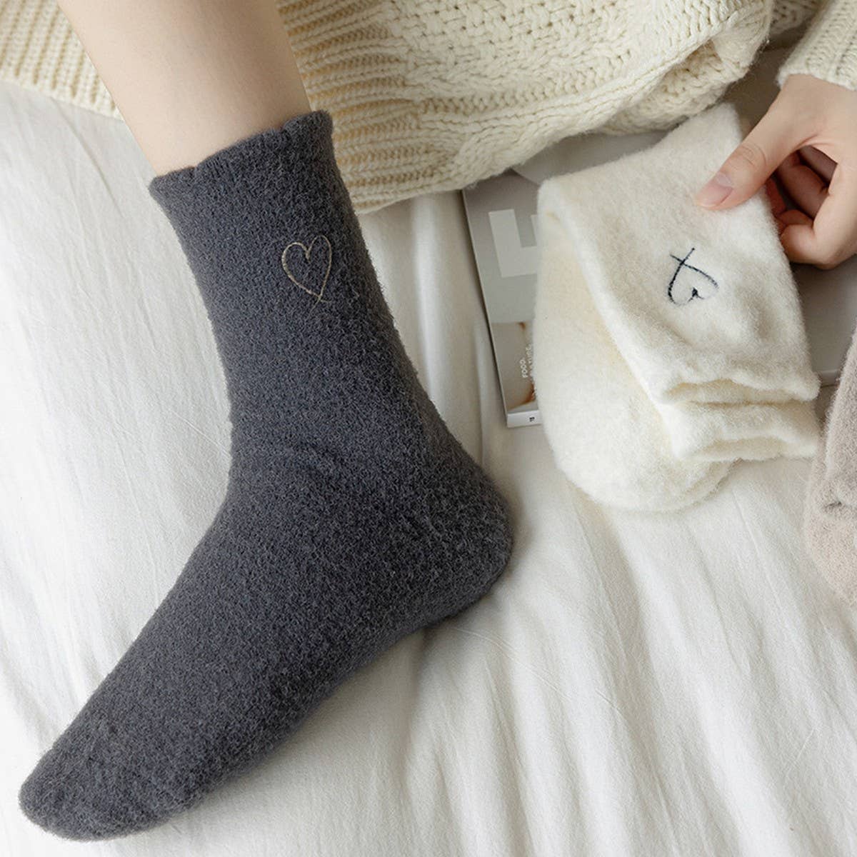 ACCITY - Wholesale Socks - Women's - Heart Plush Socks Women Winter Warm Cozy Home_CWMS028438