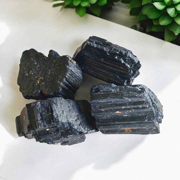 Turmalina Negra – Pedra Protetora contra Energias Negativas por atacado de Magic Moon