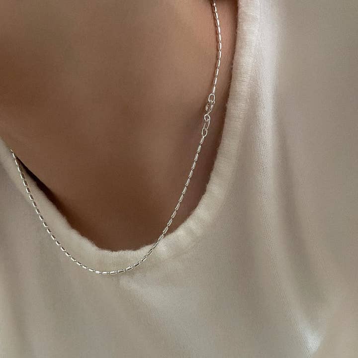 Halsband med ovalt kulkedja i sterlingsilver för wholesale av Cult Mystique