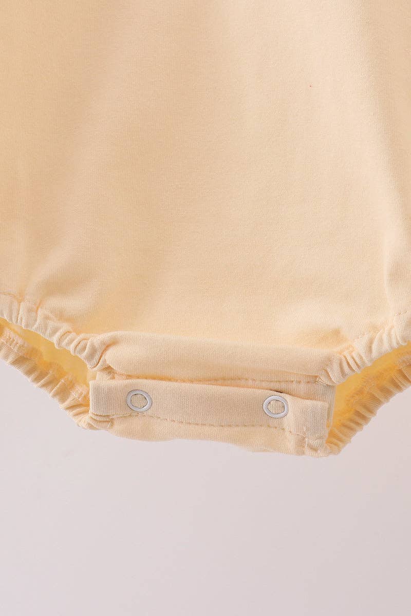 Aspen Rain Boutique - Wholesale Rompertje - Baby - Beige kalkoen borduurwerk bel3