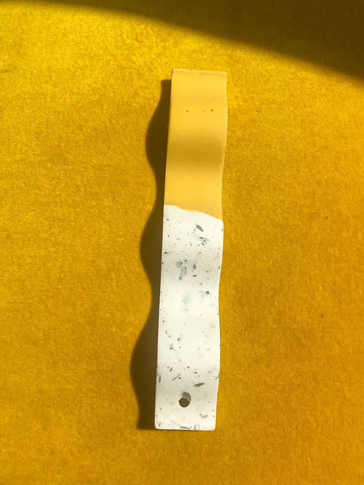 Porte-encens ondulé pour la vente par Just Luckey Designs