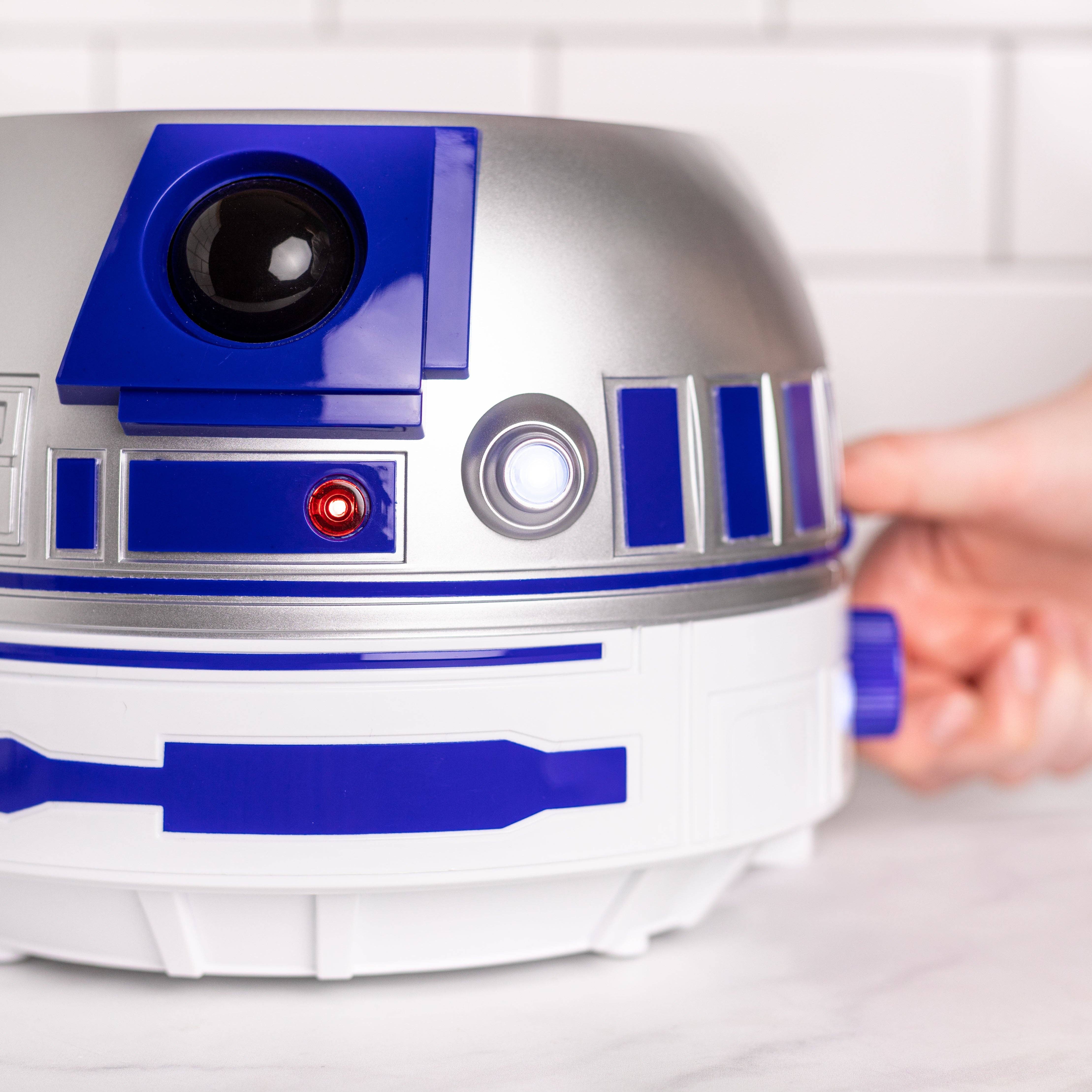 Uncanny Brands - Wholesale Kitchen Appliance - Uncanny Brands Star Wars R2D2 Deluxe Toaster3