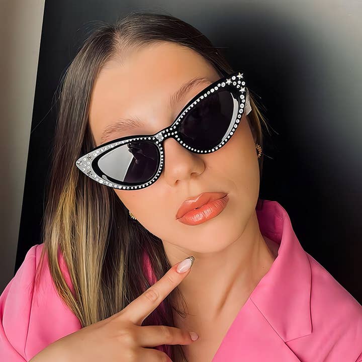 ACCITY - Wholesale Sunglasses - Women's - CAT-EYE DIAMOND-ENCRUSTED LUXURY SUNGLASSES_CWASG0378
