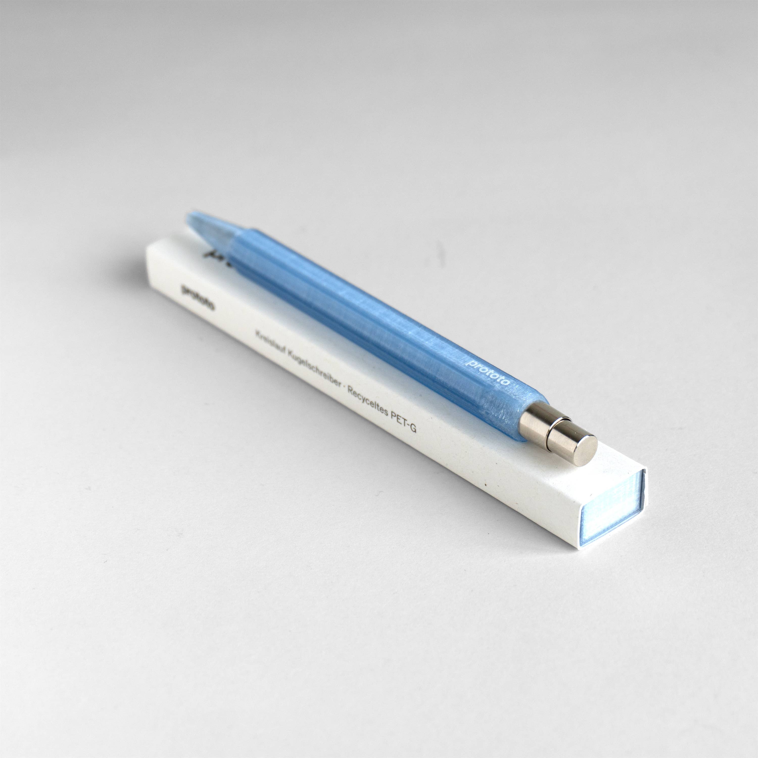 Prototo - Wholesale Pen - Blue Circular Ballpoint Pen Sustainable Recycling4